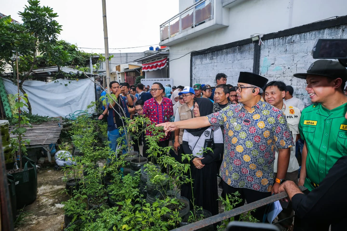 Wali Kota Bandung, Muhammad Farhan mendorong ketiga program harus berjalan di setiap RW.Ist