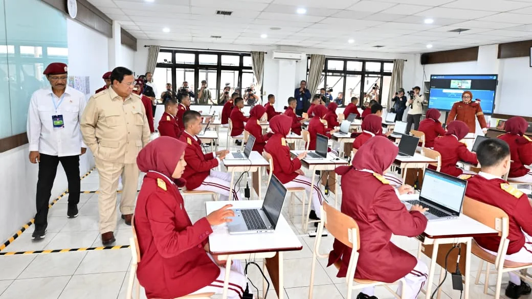 Presiden Prabowo Subianto meresmikan 166 Sekolah Rakyat secara serentak, dengan pusat kegiatan di Balai Besar Pendidikan dan Pelatihan Kesejahteraan Sosial (BBPPKS) Banjarbaru, Kalimantan.Dok-Diskomimfo Purwakarta