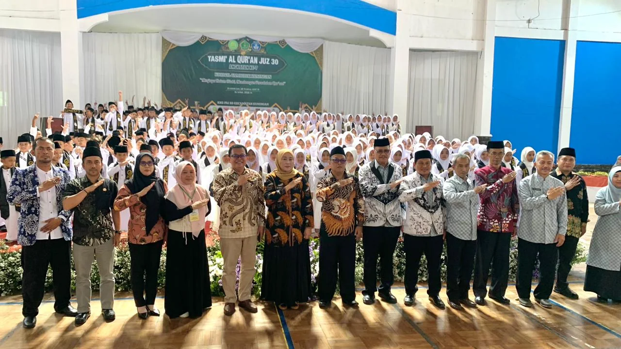 Wakil Bupati Kuningan, Tuti Andriani, menghadiri kegiatan Tasmi’ Al-Qur’an Juz 30 di gor Ewangga.Dok-Diskominfo Kuningan