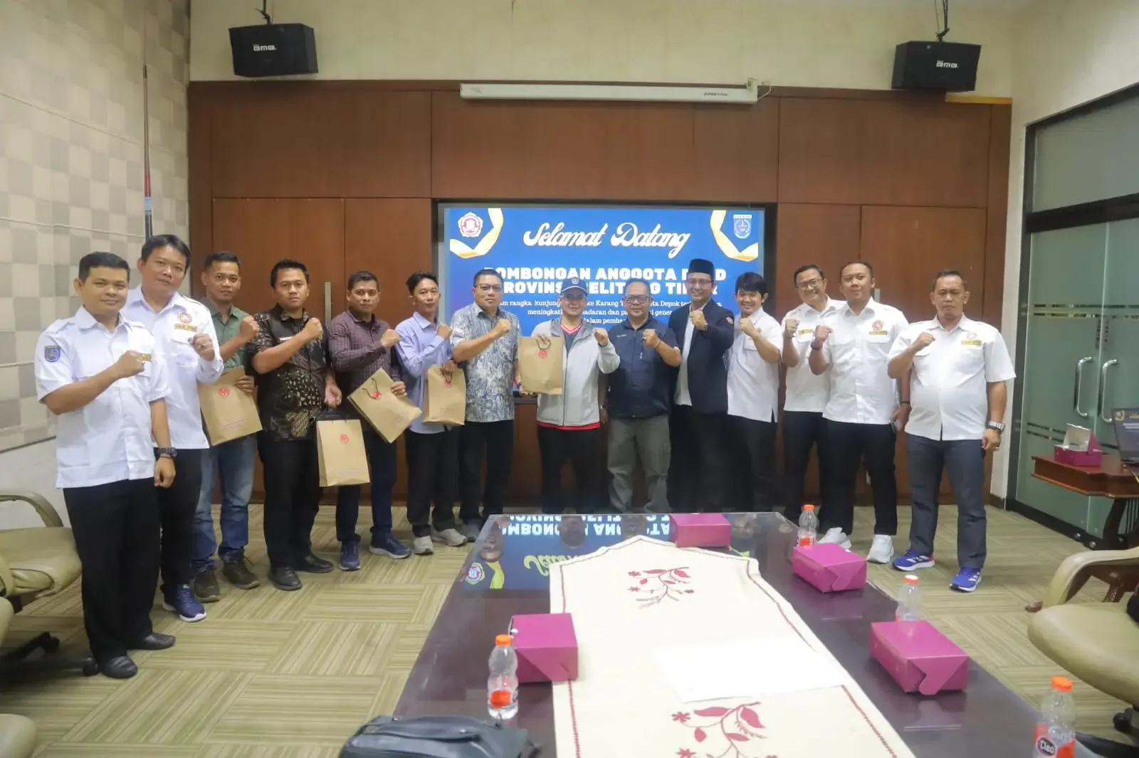 Karang Taruna Kota Depok menerima kunjungan DPRD Kabupaten Belitung Timur belum lama ini. ( Foto: Diskominfo Depok)