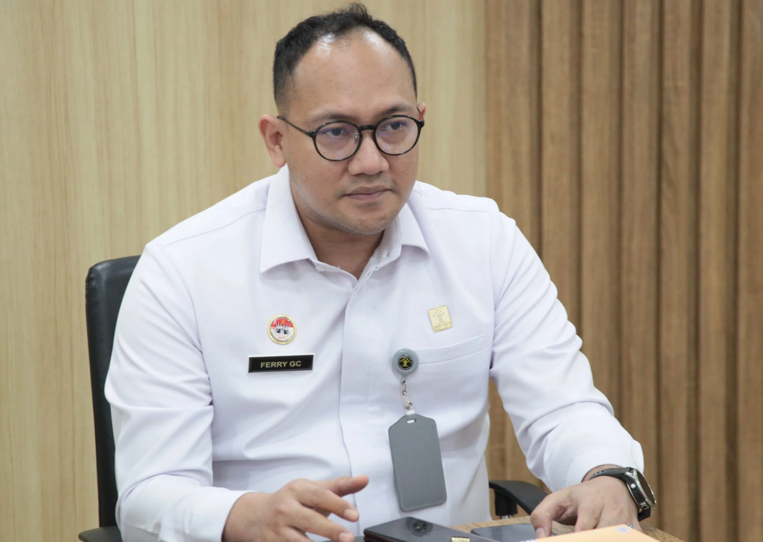 Kepala Kantor Wilayah Kemenkum Jabar Asep Sutandar yang diwakilkan oleh Kepala Divisi Peraturan Perundang-Undangan dan Pembinaan Hukum Ferry Gunawan C.Dok-Humas Kemenkum Jabar