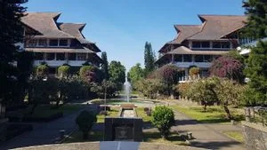 Pemprov Jabar Gelontorkan Rp 4 Miliar Lunasi UKT 400 Mahasiswa ITB