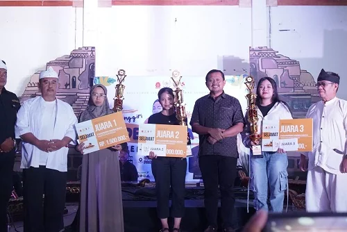 Bupati Dony mengapresiasi PSBS yang sudah menggelar  Pasanggiri Sinden Muda.Ist