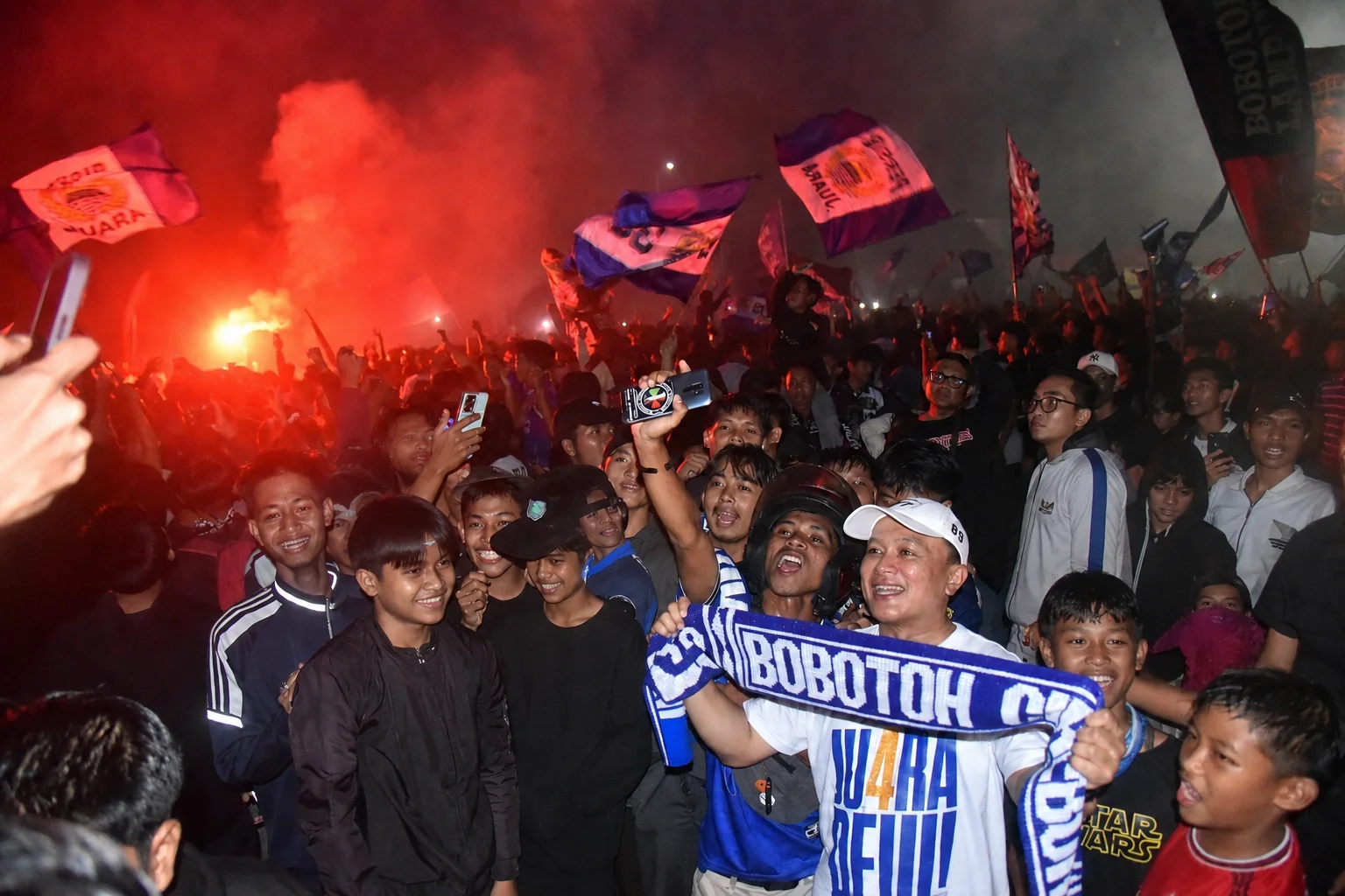 Pemerintah Daerah Kabupaten Kuningan menggelar nonton bareng (nobar) pertandingan Persib Bandung vs Persijap Jepara di Pandapa Paramarta, Sabtu (23/5/2026). Bupati Kuningan, Dr. H. Dian Rachmat Yanuar, M.Si.,Dok-Diskominfo Kuningan