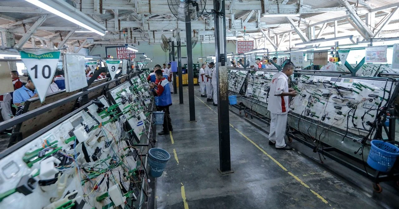Staf Ahli Gubernur Tinjau Teaching Factory di SMK Subang