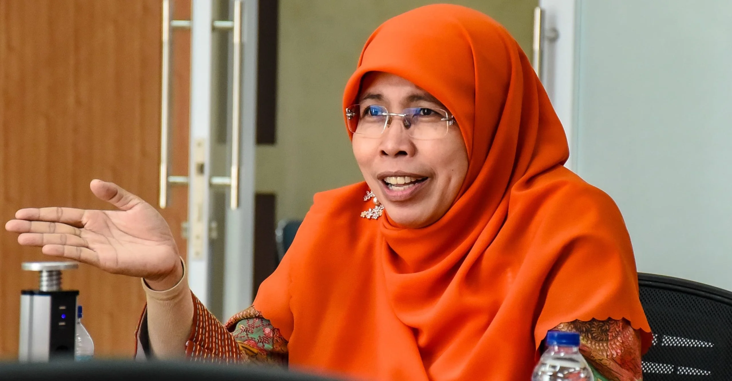 Sekretaris Komisi V DPRD Provinsi Jawa Barat Siti Muntamah SAP