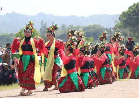Seni Umbul Sumedang: Tradisi Klasik yang Bangkit dari Masa Lalu