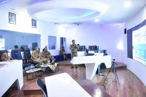 Kunjungan Tersebut Dipimpin Oleh Kepala Diskominfo Kabupaten Kuningan Ucu Suryana dan Diterima Kepala Diskominfosanditik Kabupaten Sumedang Sonson Muhamad Nur Ikhsan.Dok-Diskominfosanditik Sumedang