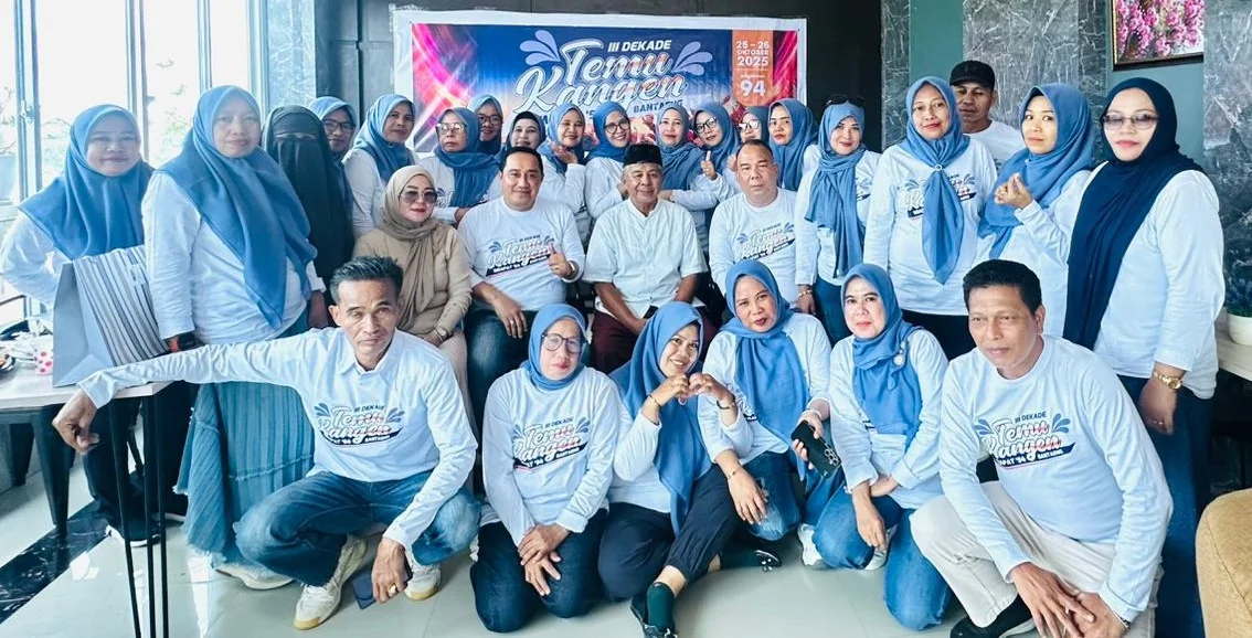 Suasana reuni 3 dekade angkatan 94 SMAN 4 Bantaeng di Hotel Kirey, Kab Bantaeng, Sulsel.