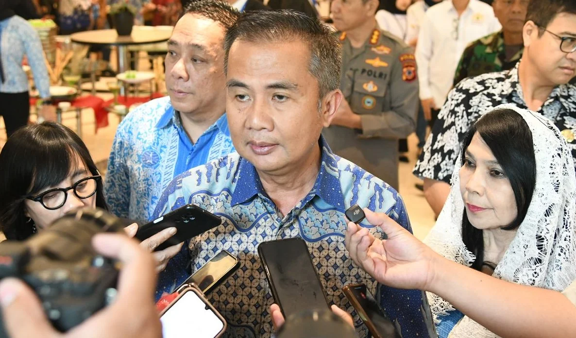 Pj Gubernur Jabar, Bey Machmudin, usai menghadiri Musda XII Asita Jawa Barat di Hotel Aryaduta, Kota Bandung, Jumat, 14 Februari 2025.
