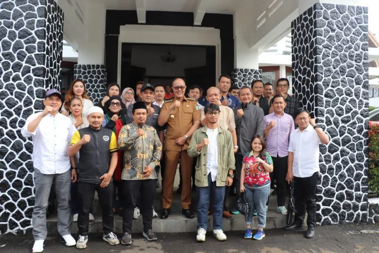 Wali Kota Sukabumi Ayep Zaki mengatakan silaturahmi ini bertujuan untuk memperkuat sinergi antara pemerintah dan dunia usaha.Dok-Diskomimfo Kota Sukabumi