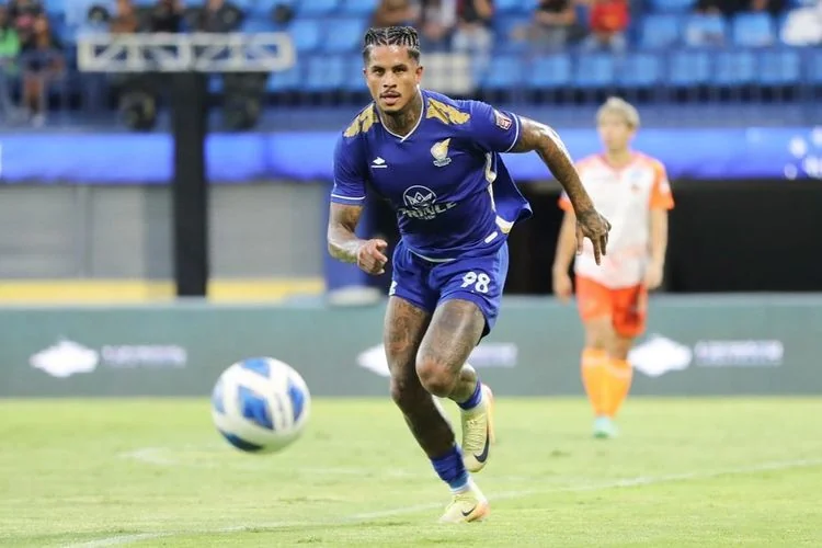 Baru Main 10 Menit,  Ramon Tanque Jebol Gawang Bhayangkara FC, Persib Bandung Unggul 1-0