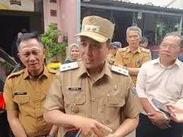 Tersangka Korupsi, Wawalkot Bandung Erwin Masih Ngantor