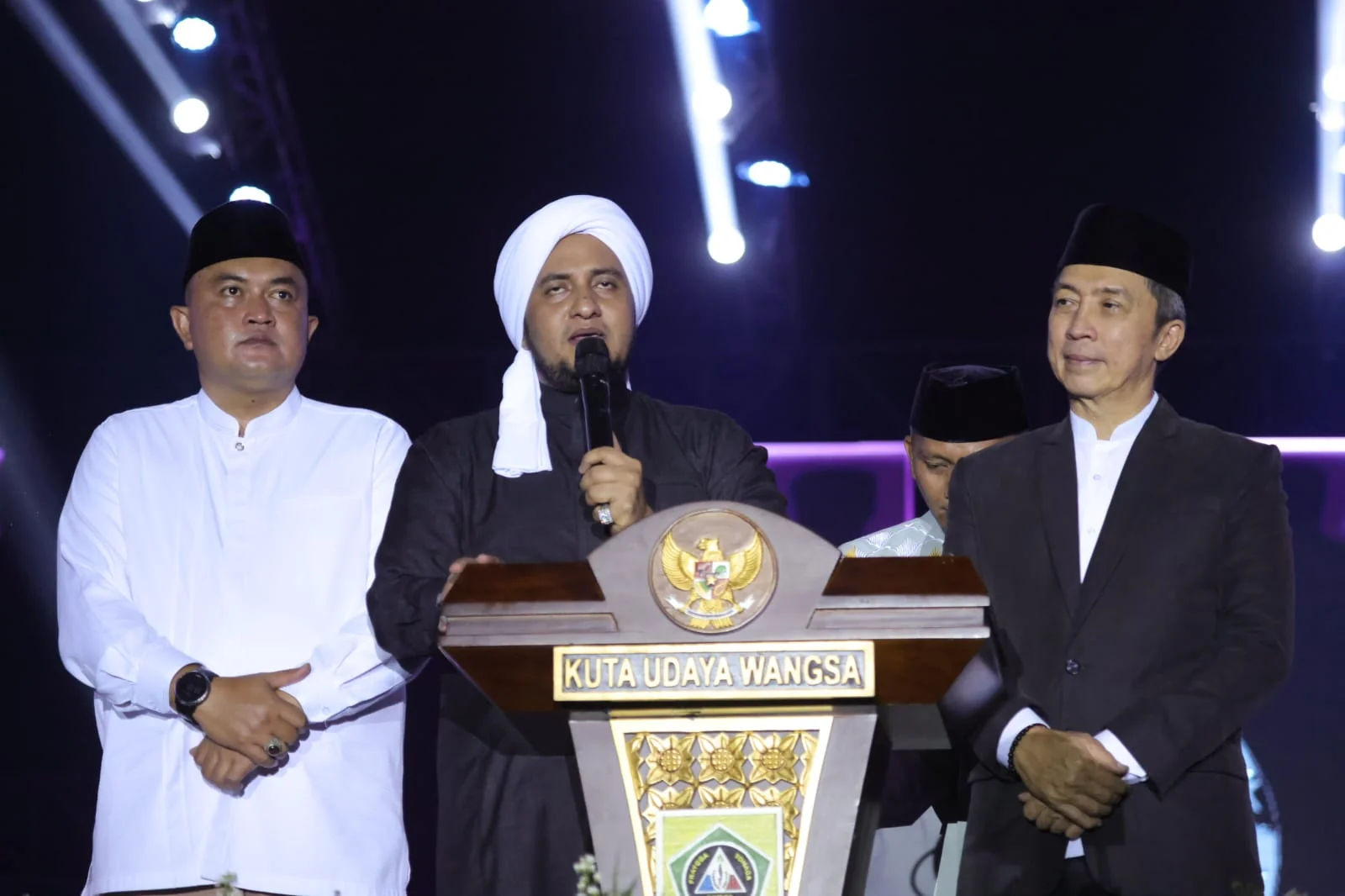 Bupati Bogor, Rudy Susmanto, menghadiri peringatan Hari Lahir (Harlah) ke-16 Majelis Syababul Kheir Lil Habib Mahdi Bin Hamzah Assegaf yang digelar di Lapangan Panahan Gelora Pakansari, Cibinong.Dok-Diskominfo Kab Bogor