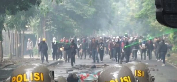 Aksi Anarkistis di Bandung Didanai Asing, Ada Pembuat Tutorial Bom