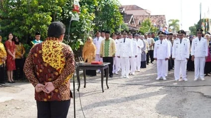 Bupati Subang Lantik ASN di Jalan Rusak: Ini Medan Pengabdian