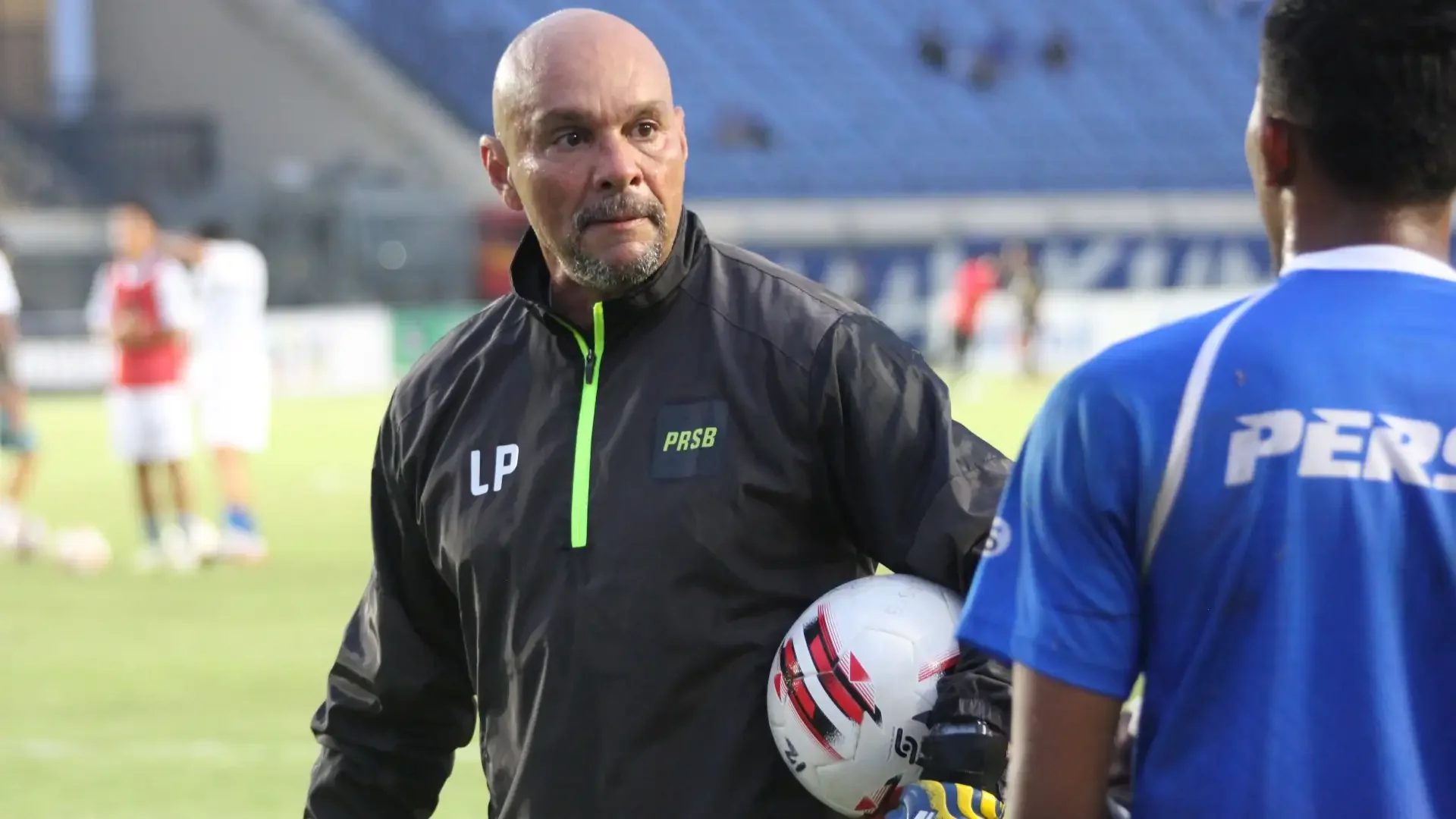 Pelatih Kiper Persib Bandung Luizinho Passos Hengkang, Dikabarkan Teken Kontrak dengan Persik Kediri