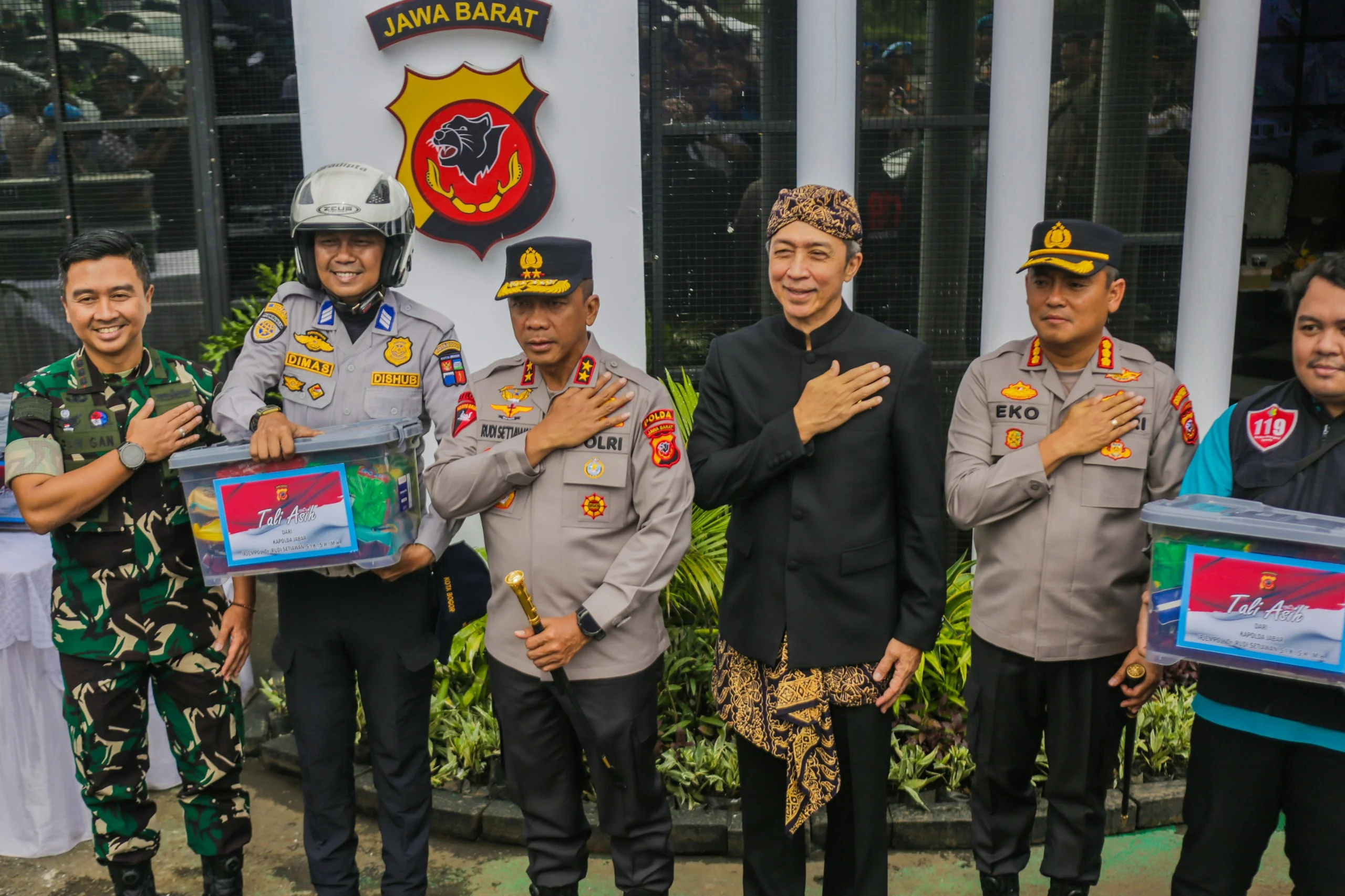 Kapolda Jawa Barat, Irjen Pol Rudi Setiawan, mengatakan kunjungan kerja ini bertujuan untuk mengecek kesiapan jajaran Polresta Bogor Kota dan stakeholder lainnya dalam perayaan Natal dan Tahun Baru.Ist