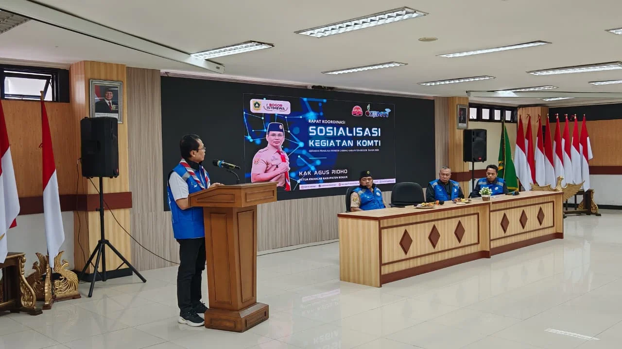 Kwartir Cabang (Kwarcab) Gerakan Pramuka Kabupaten Bogor melaksanakan kegiatan Sosialisasi Komunitas Teknologi Informasi dan Komunikasi (KOMTI) yang berkolaborasi dengan Dinas Komunikasi dan Informatika (Diskominfo) Kabupaten Bogor.Dok-Diskominfo Kab Bogo