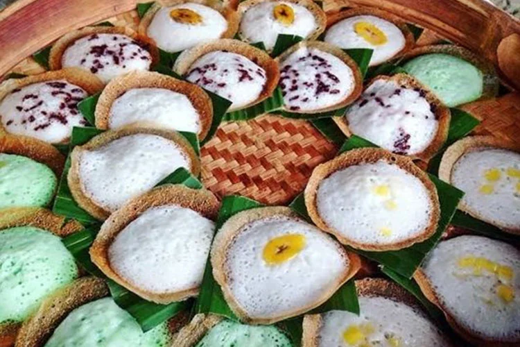 Kue Surabi (int)