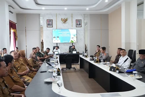 Bupati Sumedang Dony Ahmad Munir menerima Kunjungan Komandan Korem (Danrem) 062/Tarumanegara  Kolonel Inf Dadi Sutandi.Ist