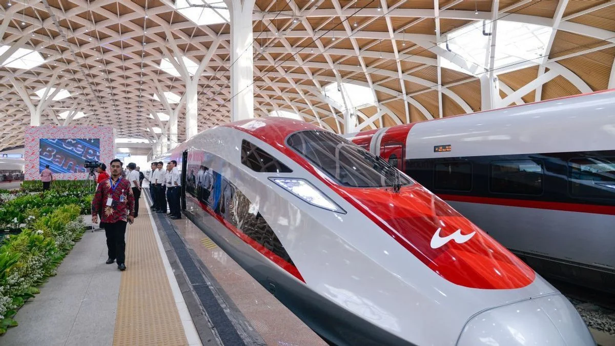 Kereta Cepat Whoosh Tawarkan Tiket Mulai Rp 200 Ribu, Begini Cara Dapatnya