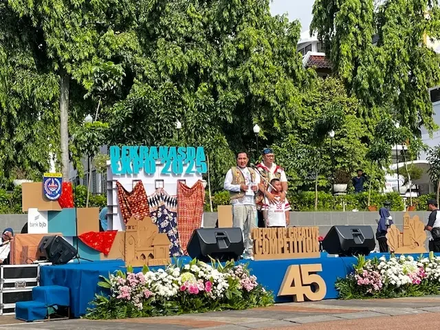 Wakil Wali Kota Depok Chandra Rahmansyah saat memberikan sambutan acara Dekranasda Expo di DOS, Minggu (07/12/25). (Foto: JD 02/Diskominfo Depok).