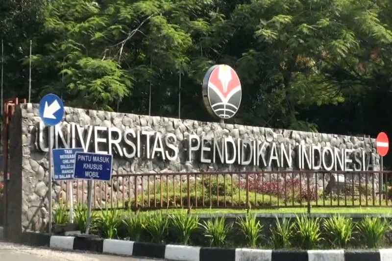 Wisuda 6.958 Lulusan: Rektor UPI, Prof Didi: Alumni Miliki Keahlian dan Kompetensi yang Bagus