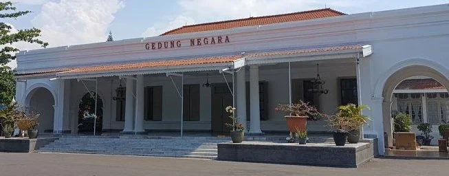 Gedung Negara Cirebon atau Bale Jaya Dewata di Jalan Siliwangi Kota Cirebon yang akan menjadi kantor Gubernur Jabar untuk wilayah Ciayumajakuning. (Foto tribun jabar)
