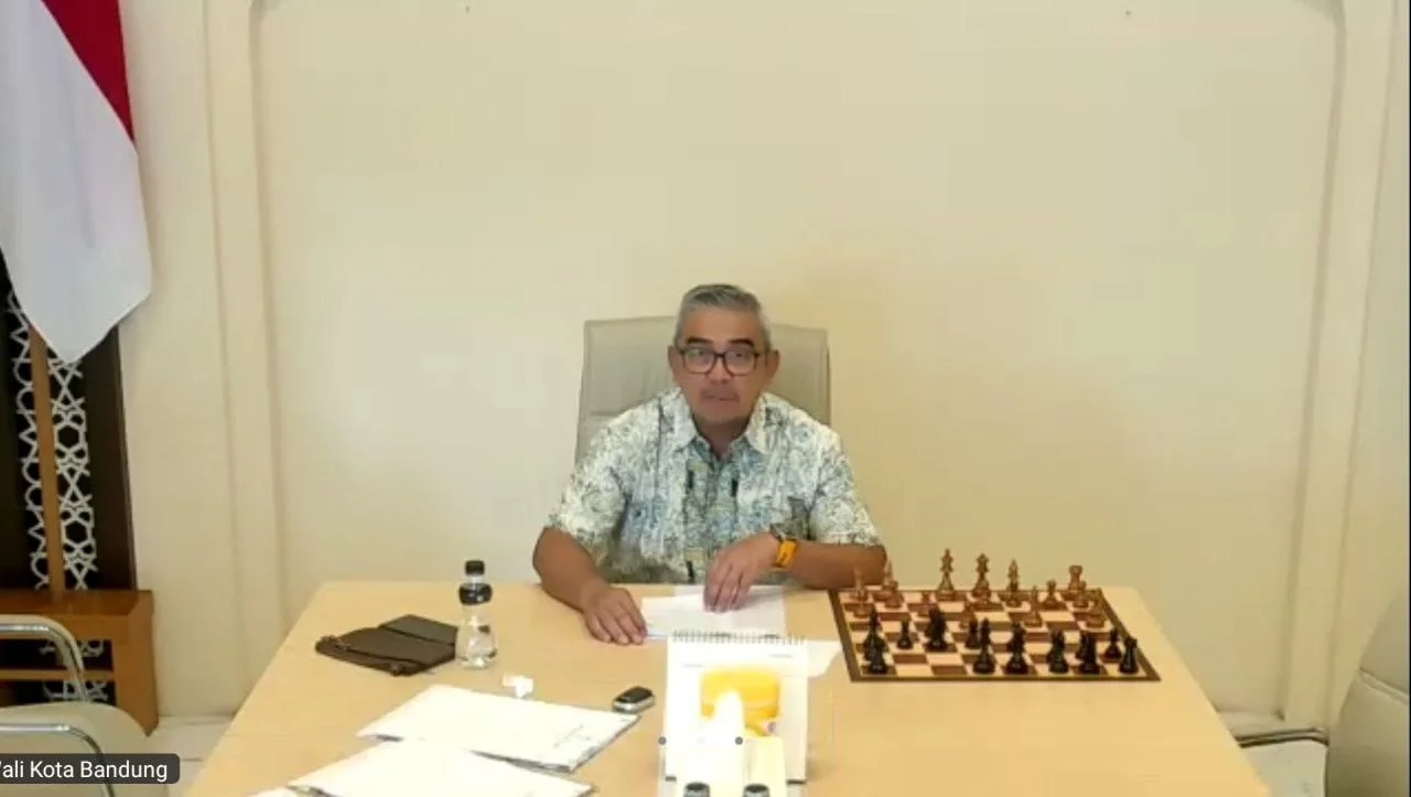 Wali Kota Bandung, Muhammad Farhan saat membuka forum NGULIK.Ist