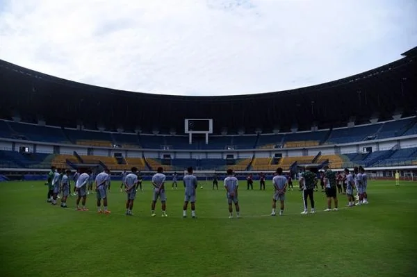 Persib Bandung Mulai Gelar Latihan Jelang Laga Pamungkas Lawan Persis Solo