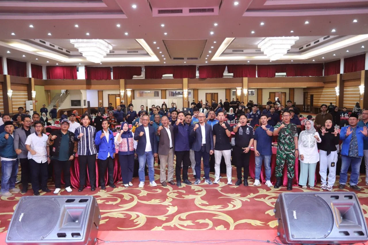 Pimpinan dan Anggota DPRD Kota Bandung menghadiri undangan DPD KNPI Kota Bandung dalam Silaturahmi Lintas Generasi Pemuda Kota Bandung 2026, Minggu, 26 April 2026, di Grand Asrilia Hotel &amp; Convention Kota Bandung.Dok-Robby/Humpro DPRD Kota Bandung
