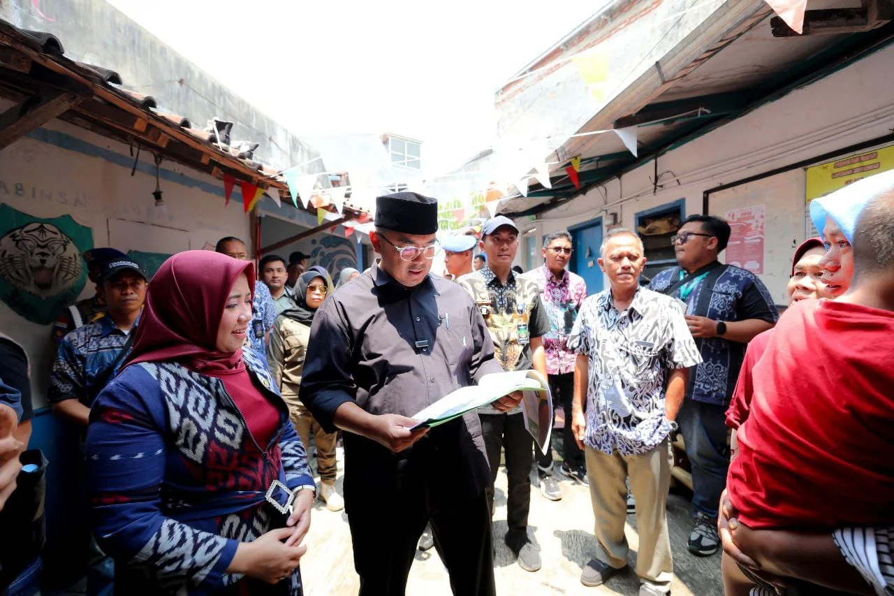 Wali Kota Bandung, Muhammad Farhan mengapresiasi, langkah konkret yang dilakukan Kelurahan Cihapit.Ist