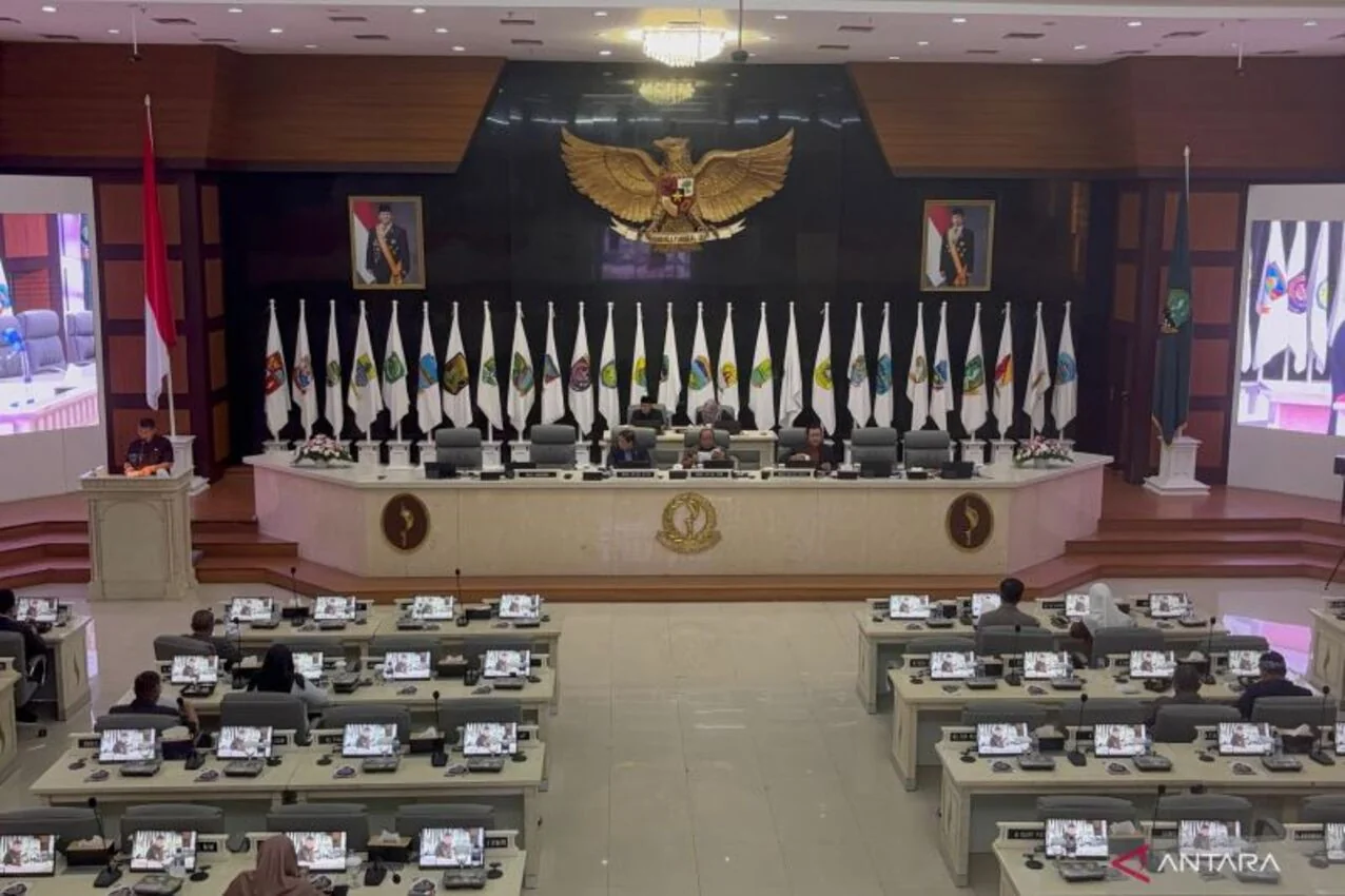 RAPBD Jawa Barat 2026 Capai Rp29,1 Triliun, DPRD Fokus Efisiensi dan Prioritas Program Utama