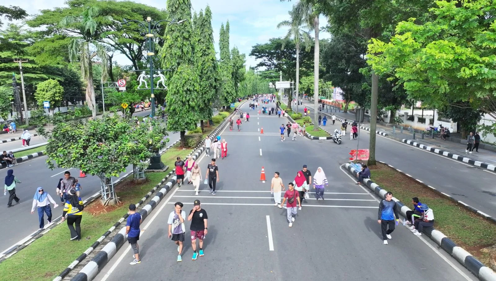 Pelaksanaan Car Free Day (CFD) Tegar Beriman di kawasan Cibinong terus mendapat apresiasi positif dari masyarakat.Ist