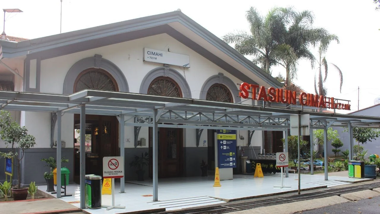 Stasiun Kereta Cimahi, Berdiri Sejak Era Hindia Belanda yang Punya Toilet Tertutup