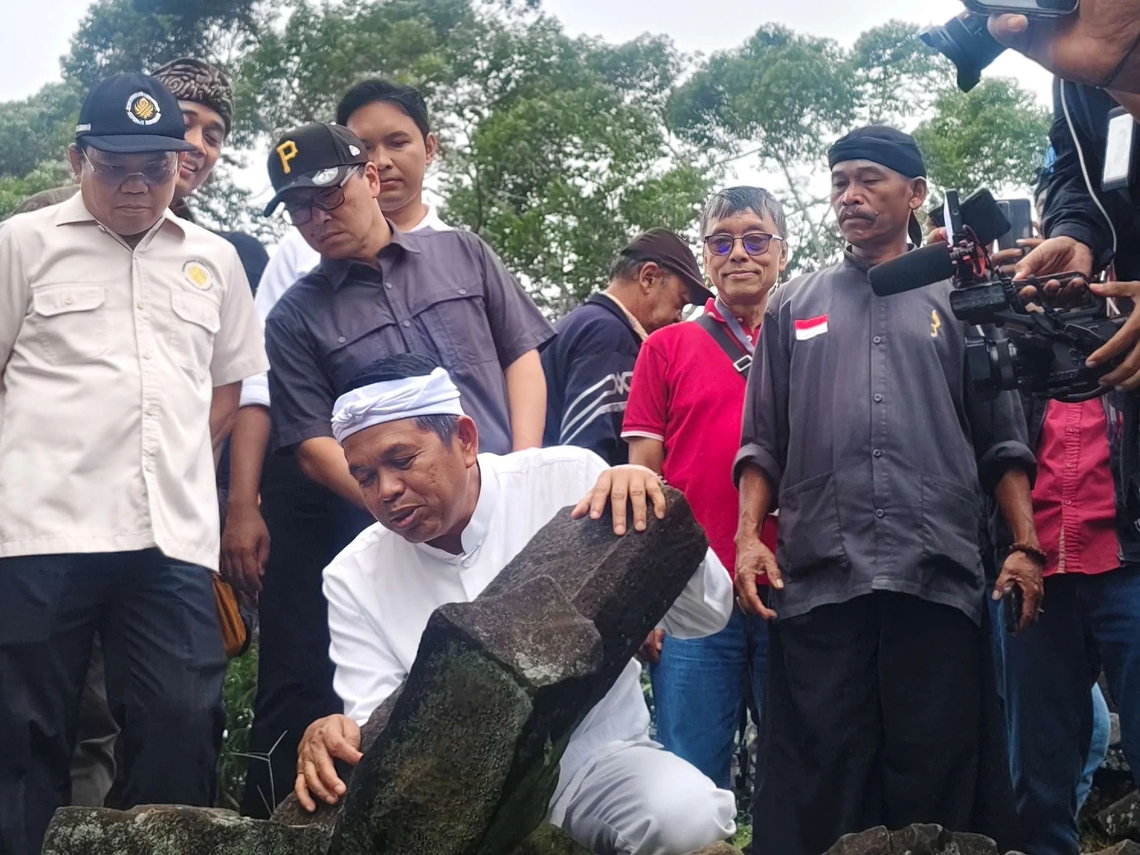 Dedi Mulyadi Minta Gunung Padang Tidak Dikaitkan Hal Mistis