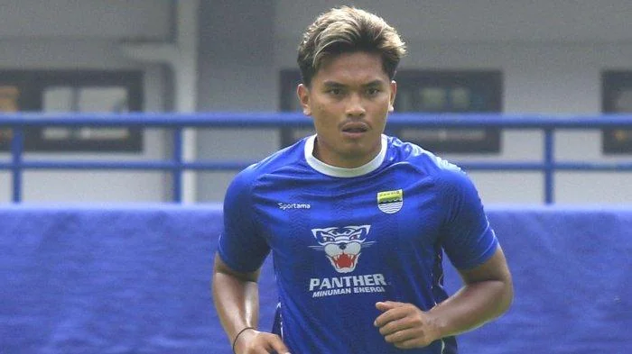 Persib Bandung Lepas Ahmad Agung, Perpanjang Daftar Pemain Keluar