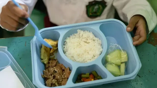 Menu MBG di Bandung Barat Dibagi Menjelang Tengah Malam