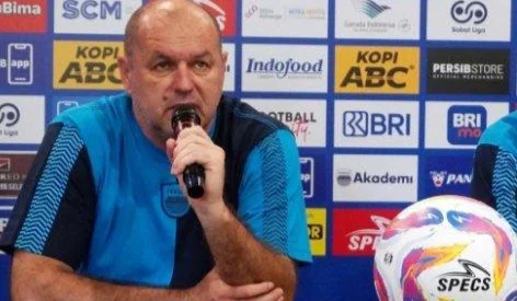 Pelatih Persib, Bojan Hodak