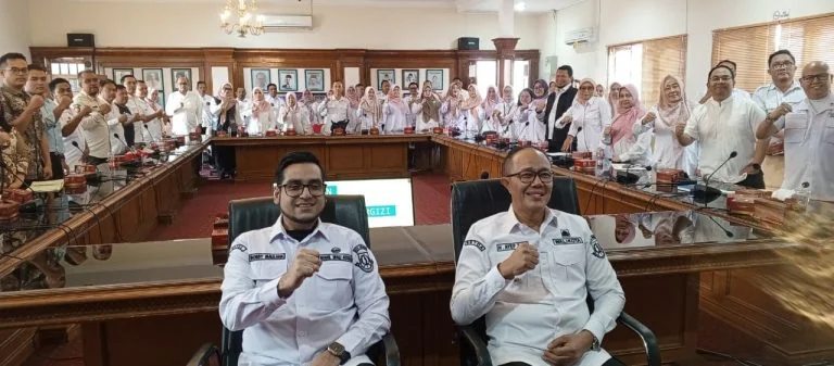 Wali Kota Sukabumi Ayep Zaki,  dan Wakil Wali Kota Bobby Maulana, dan unsur Forum Komunitas Pimpinan Daerah.Ist