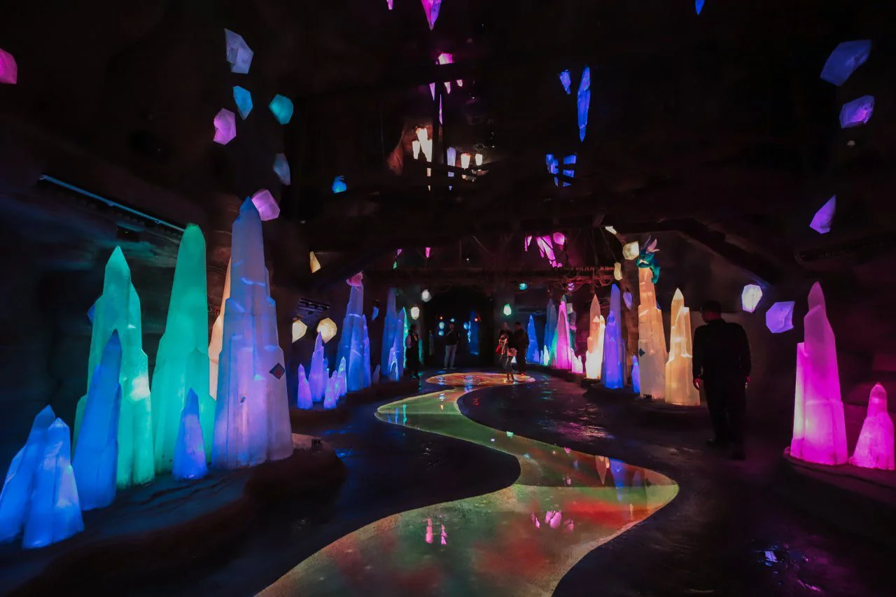 Kota Bandung kembali menegaskan posisinya sebagai pusat inovasi dan destinasi wisata kreatif dengan hadirnya wahana terbaru Skyward Project Phase 2, Crystal Mine The Secret of Khaliki Mountain di 23 Paskal Shopping Center.Dok-Diskominfo Kota Bandung