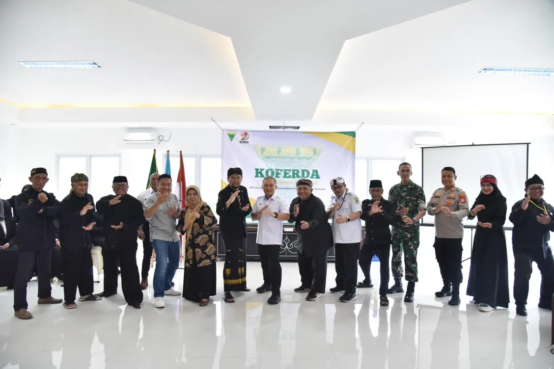 Bupati Kuningan Dr. H. Dian Rachmat Yanuar, M.Si. membuka secara resmi kegiatan Konferensi Daerah (KONFERDA) Pemilihan Ketua DPD PPSI (Persatuan Pencak Silat Indonesia) Kabupaten Kuningan Periode 2026–2031.Dok-IKP/Diskominfo/Prokompim