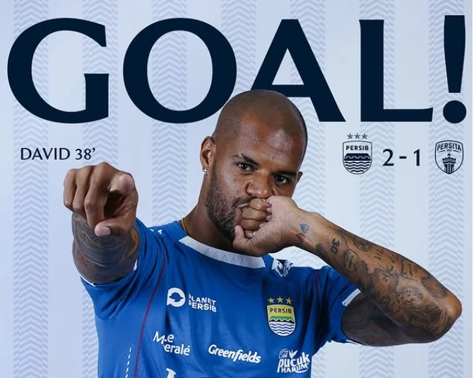 hasil-babak-pertama-babak-persib-bandung-vs-persita-tangerang-beckham-putra-dan-
David da Silva sukses mencetak gol pada babak pertama.