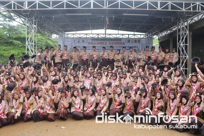 Penganugerahan Tanda Pramuka Garuda dilakukan oleh Ketua Kwartir Cabang Gerakan Pramuka Kabupaten Sukabumi, Ade Suryaman, kepada anggota Pramuka dari Kwartir Ranting se-Wilayah III Cicurug.