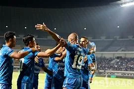 Persib Bandung memetik kemenangan saat menjamu Persita Tangerang dalam lanjutan Liga 1 pekan ke-16 di Stadion Gelora Bandung Lautan Api, Minggu, 22 Desember 2024.