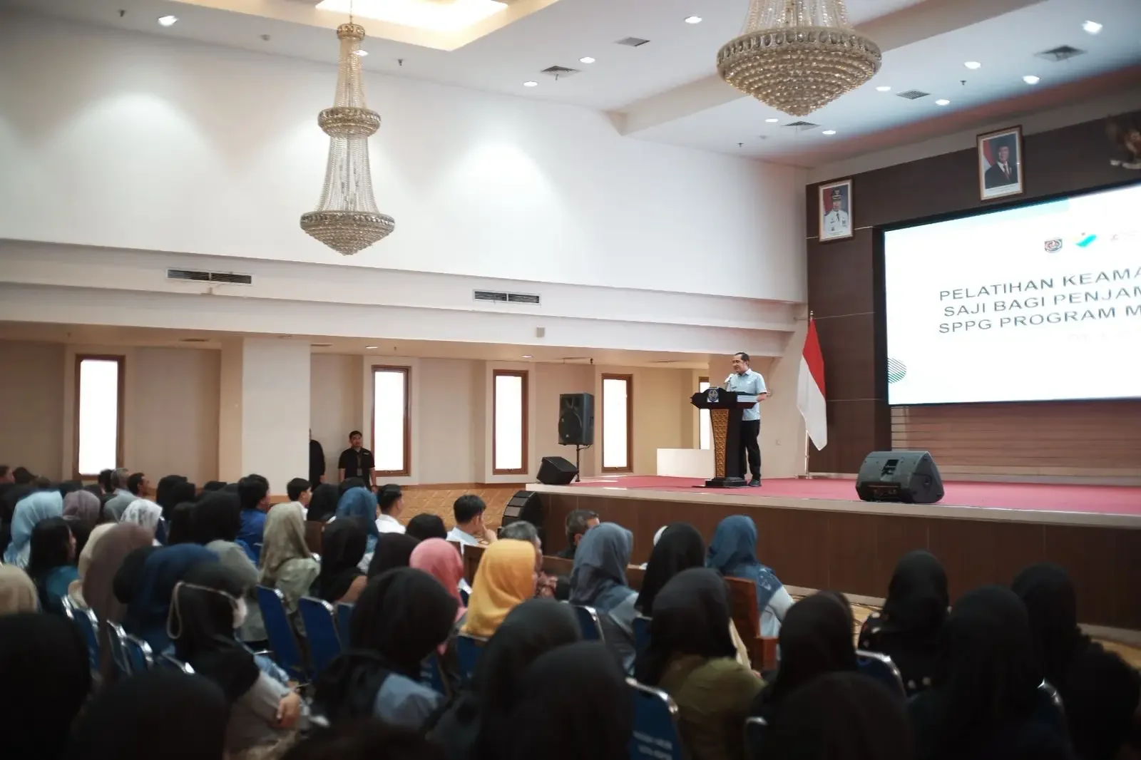 Kegiatan Pelatihan Keamanan Pangan untuk penjamah makanan SPPG Kota Depok, Selasa (27/01/26). (Foto: JD01/Diskominfo Depok).