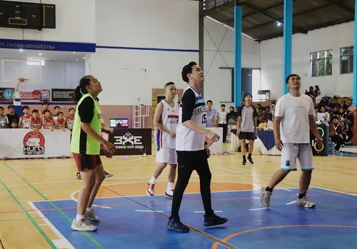 Kejuaraan Bola Baskeyt 3 on 3 Perbasi Cup 2026 di GOR H. Dadan Hendarsyah, Unsap Sumedang ditutup Wakil Bupati Sumedang M Fajar Aldila.Dok-Diskominfosanditik Sumedang