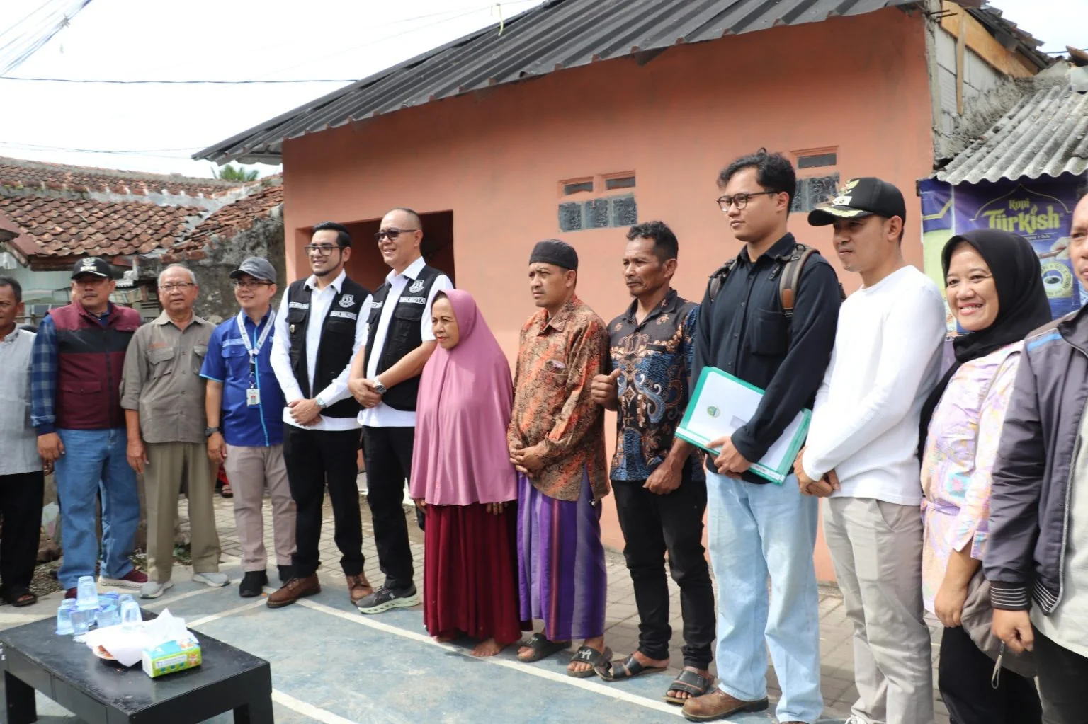 Wali Kota Sukabumi Ayep Zaki bersama Wakil Wali Kota Bobby Maulana Meninjau Rutilahu.Ist