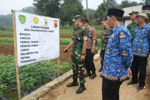 Bupati Sumedang Dony Ahmad Munir menegaskan bahwa program  Satu Hektare Buruh Tani Bangkit (Starbak).Ist